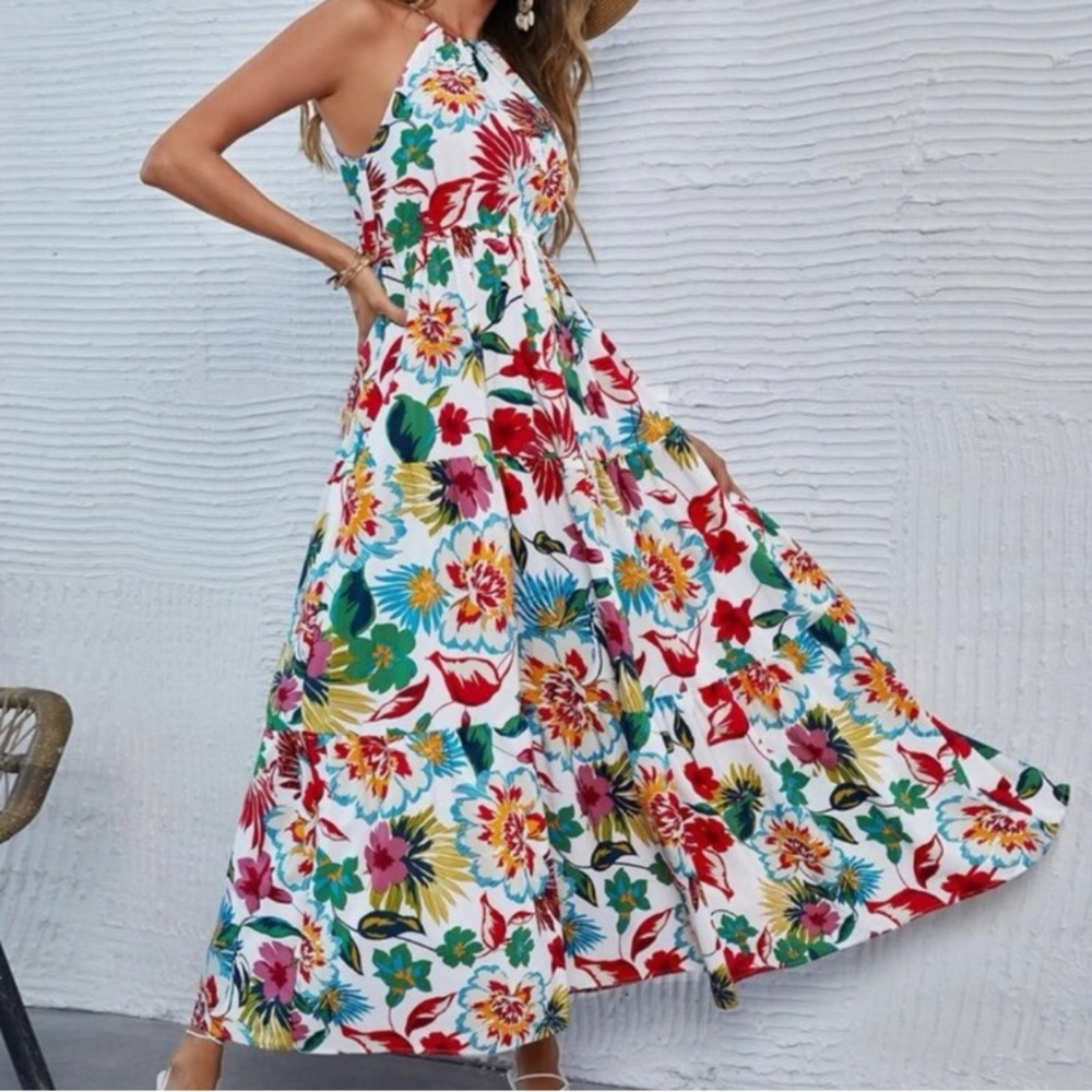 Tropical Halter Dress                         ‎       size M